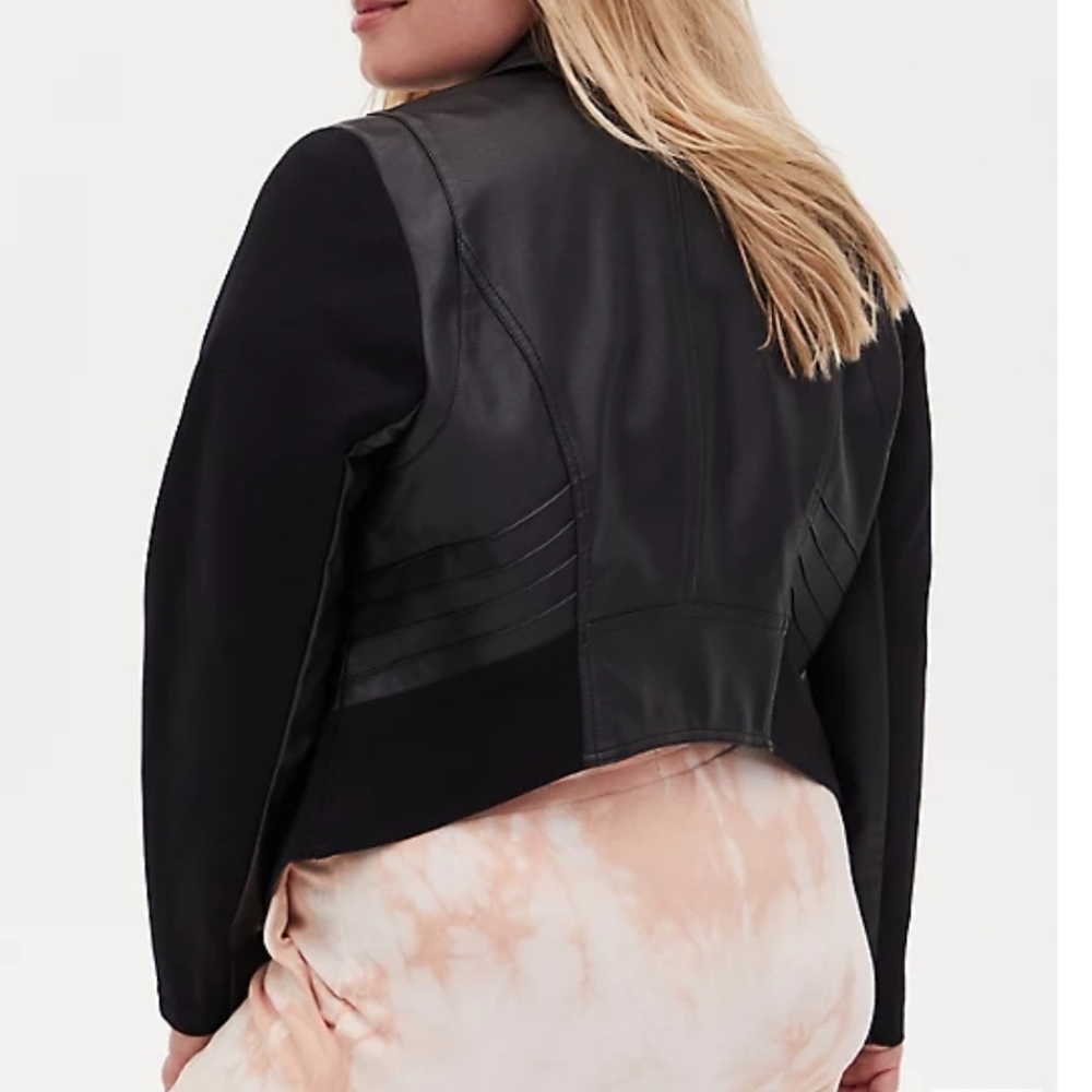 Torrid Jacket BLACK FAUX LEATHER & PONTE MOTO Size 6 or‎ 30 - Picture 2 of 11